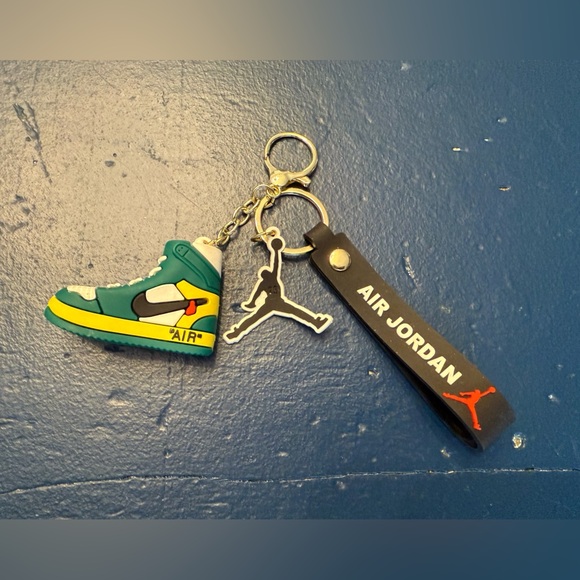 NEW Air Jordan Keychain - Picture 2 of 2